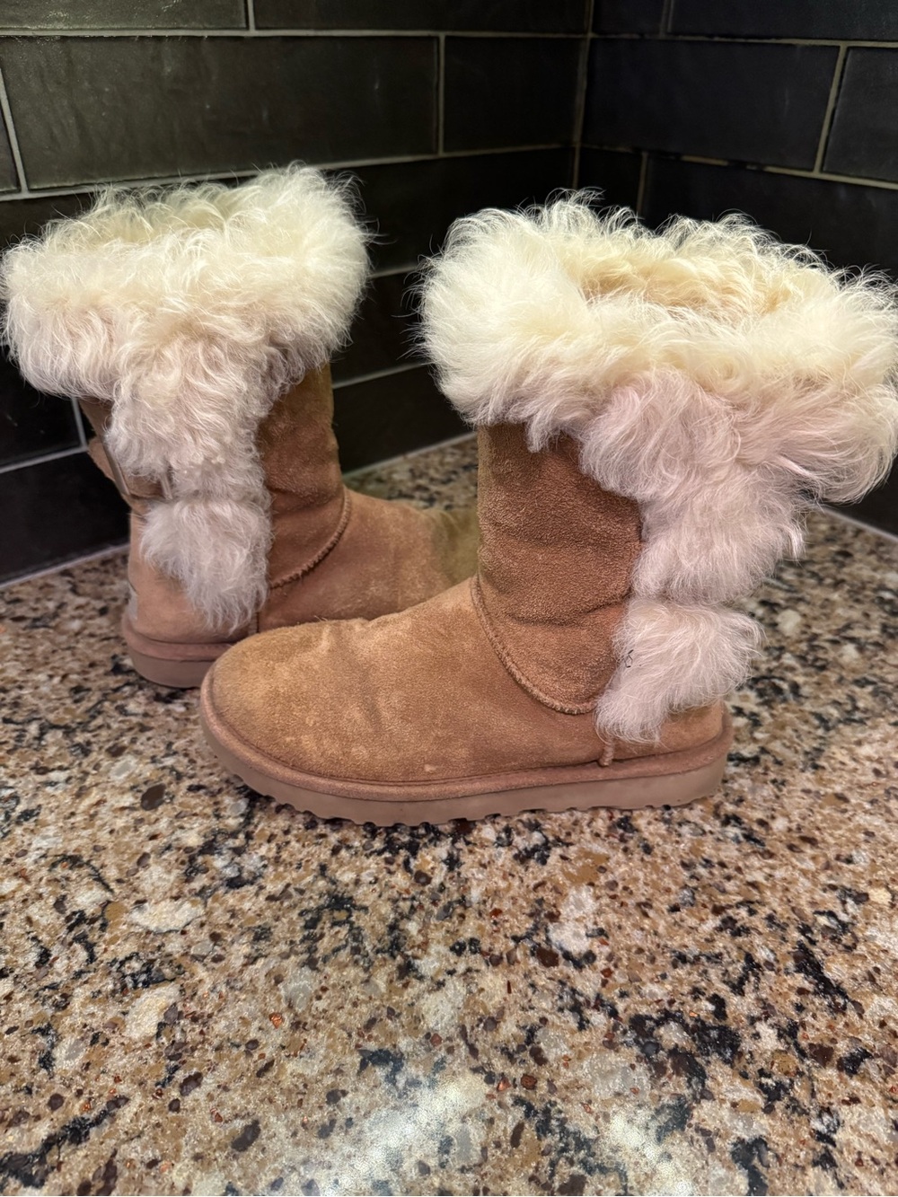 Ugh Deena shearling boots size 7